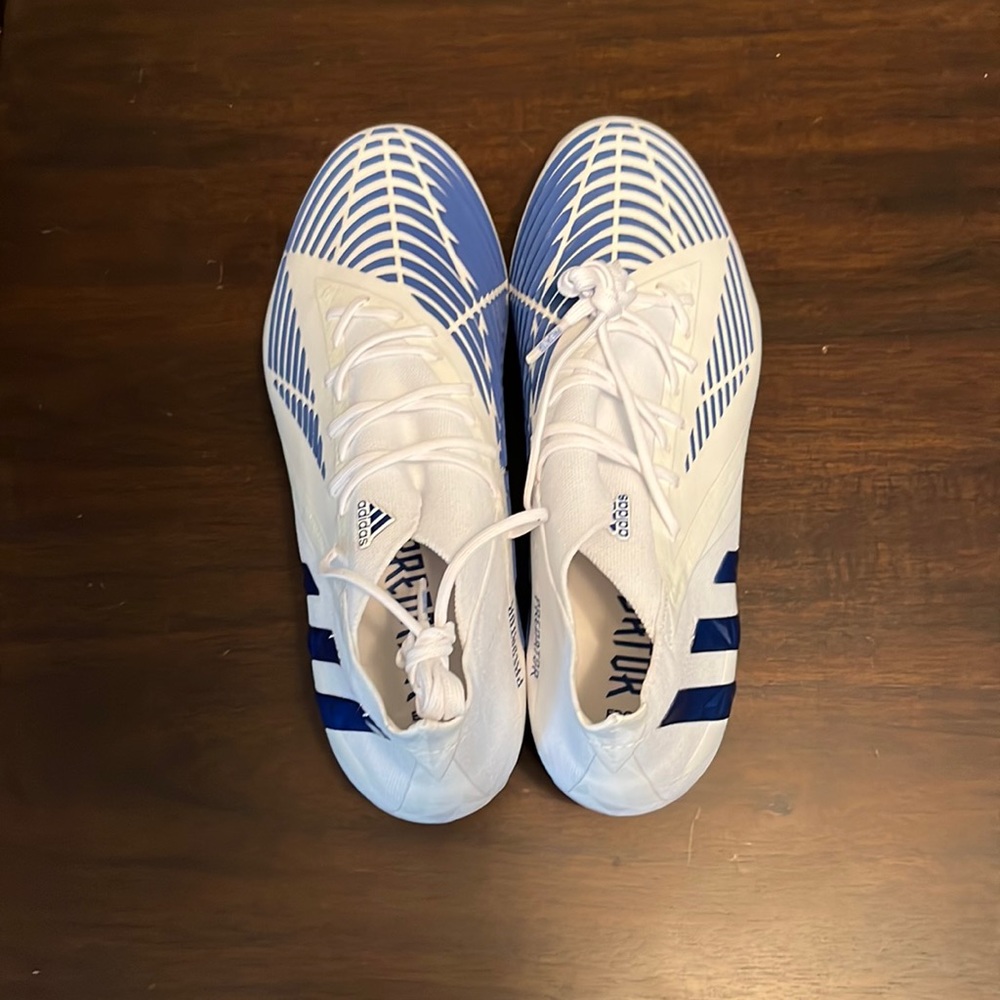 Mens ADIDAS Soccer Cleats Size 9 SG